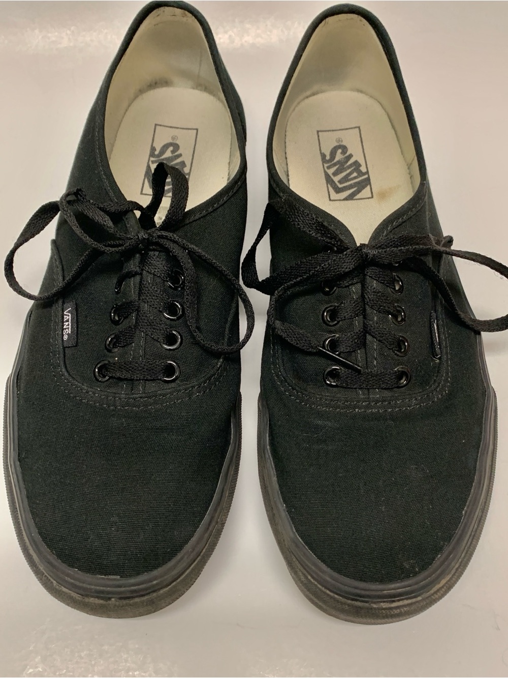 VANS Black Canvas Low-top Lace Up Sneakers Skate Shoes Size 10.5 - Picture 2 of 14